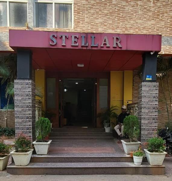 Hotel Stellar บูบันเนสชวาร์ ภายนอก รูปภาพ